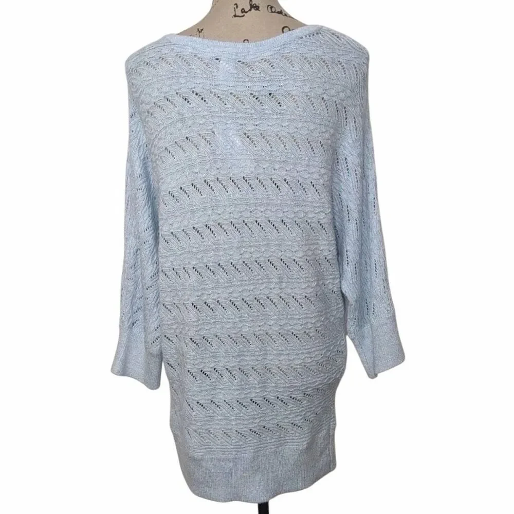 White House Black Market Vneck Dolman 3/4 sleeve sweater - Lt Blue Sz Large